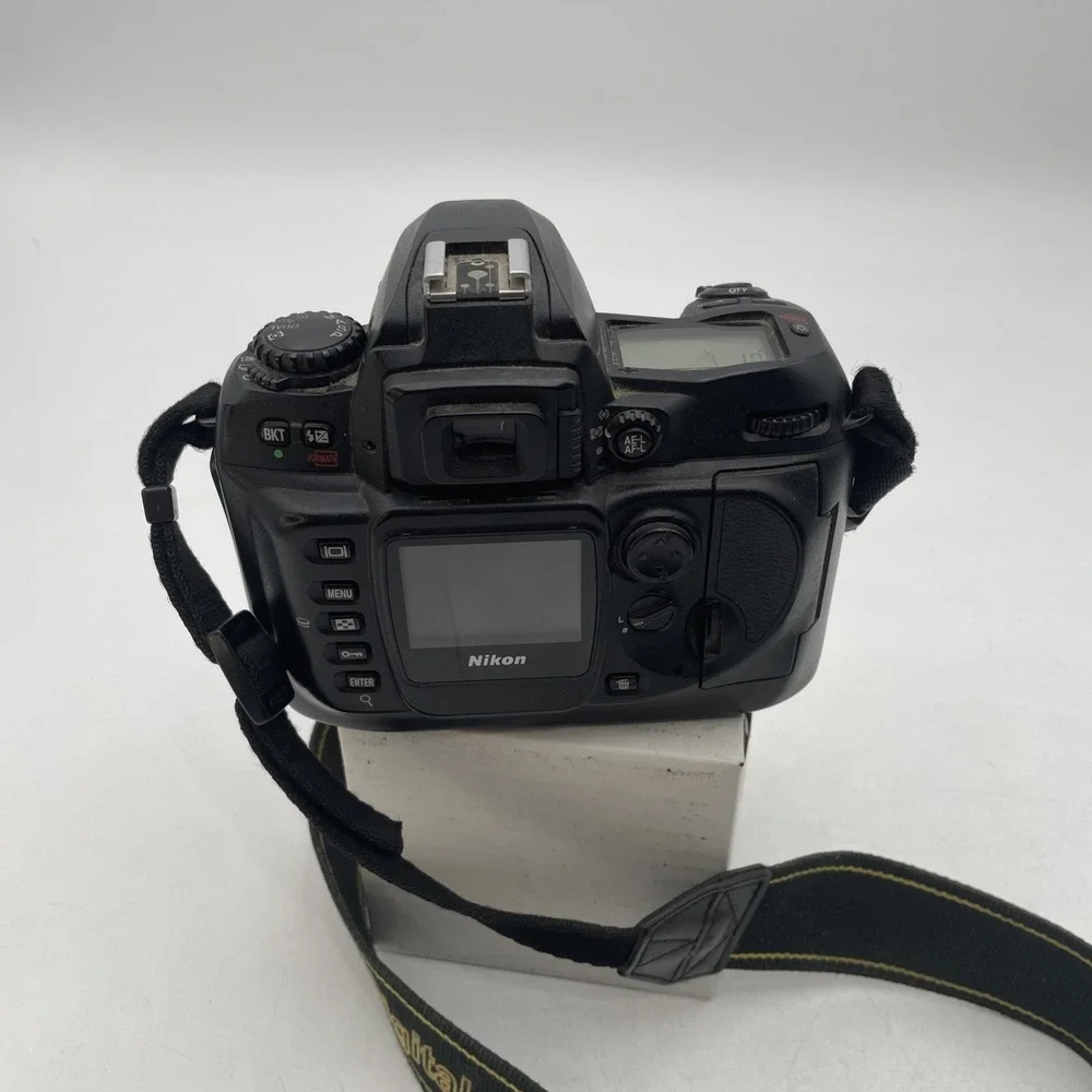 Vintage Nikon D100 Digital SLR Camera BODY ONLY-NO LENS+Battery+Mem Card